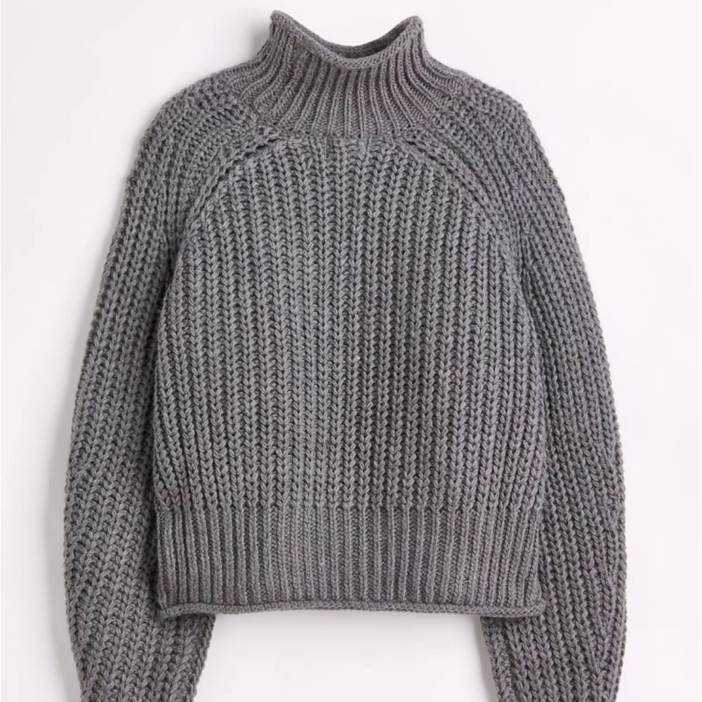 Chunky Knit Sweater - Light Grey - Medium